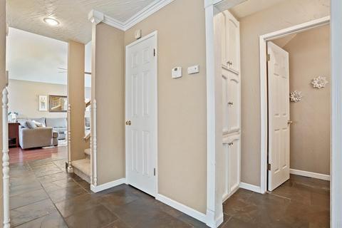 2061 Zaiger Way, Modesto, CA 95350 photo 18