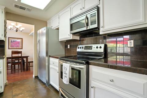2061 Zaiger Way, Modesto, CA 95350 photo 13