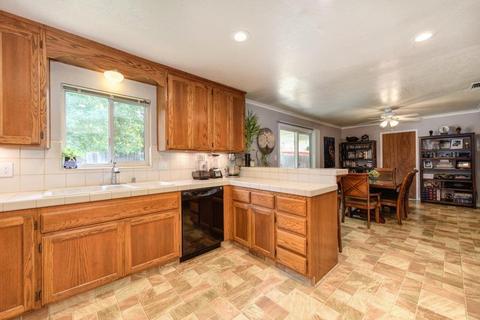 3116 Garfield Ave, Carmichael, CA 95608 photo 16