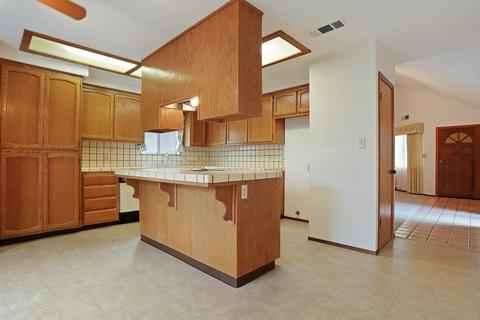 3924 Cougar Pl, Modesto, CA 95356 photo 9