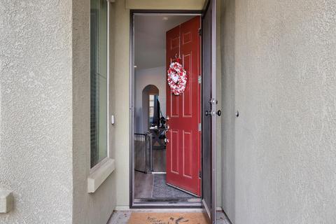 2044 Brocchini Ln, Manteca, CA 95337 photo 4