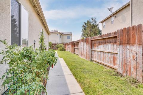1687 E Langum Way, Manteca, CA 95337 photo 9