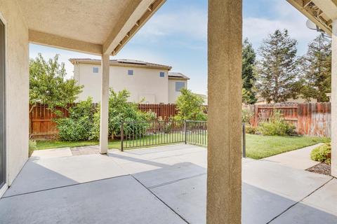 1687 E Langum Way, Manteca, CA 95337 photo 10