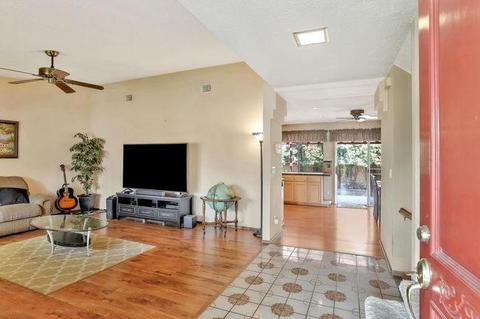 2980 Carreen Ct, Tracy, CA 95376 photo 2