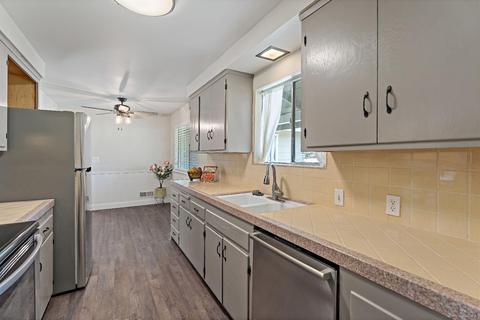 5618 Valhalla Dr, Carmichael, CA 95608 photo 9