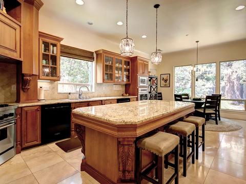 6105 Holt Ln, Carmichael, CA 95608 photo 12