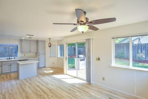 8433 Bramble Bush Cir, Antelope, CA 95843 photo 13