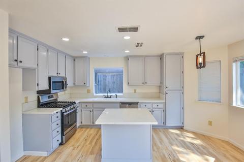 8433 Bramble Bush Cir, Antelope, CA 95843 photo 10