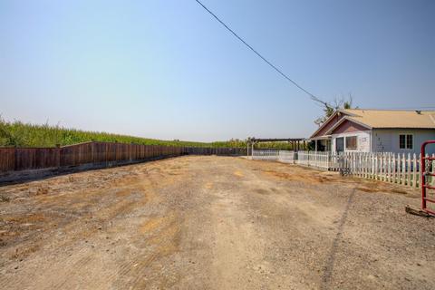 1213 S Mitchell Rd, Turlock, CA 95380 photo 4
