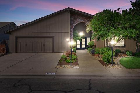 701 Atherton Dr, Lodi, CA 95242 photo 1