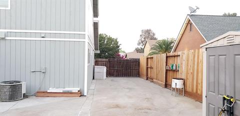 1532 Dezzani Ln, Modesto, CA 95358 photo 23