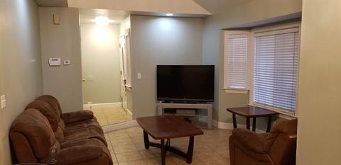 1532 Dezzani Ln, Modesto, CA 95358 photo 3