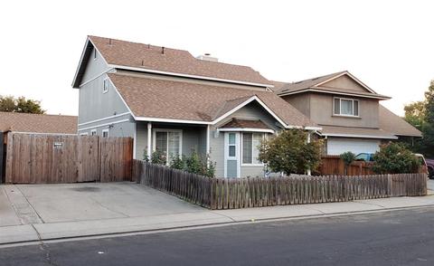 1532 Dezzani Ln, Modesto, CA 95358 photo 2