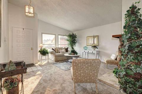 14 Einstein Ct, Sacramento, CA 95823 photo 4