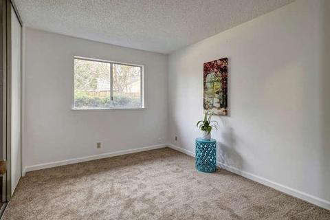 14 Einstein Ct, Sacramento, CA 95823 photo 25