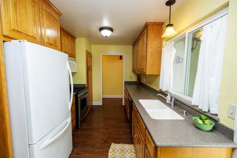690 Penn Ave, Turlock, CA 95382 photo 17