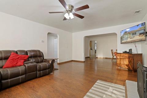 623 1st St, Galt, CA 95632 photo 10