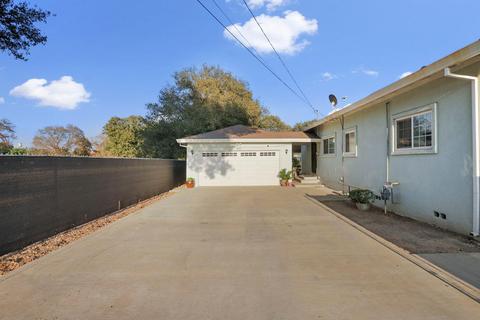 623 1st St, Galt, CA 95632 photo 3