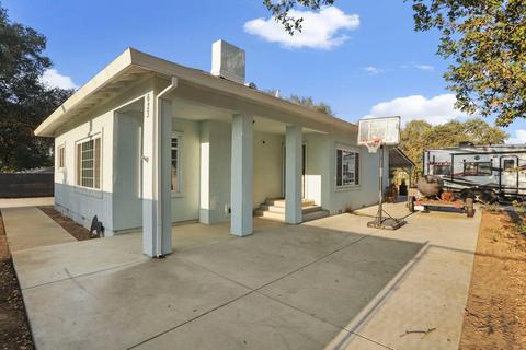 623 1st St, Galt, CA 95632 photo 4