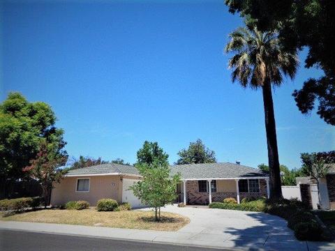 1445 Lansing Dr, Modesto, CA 95350 photo 1