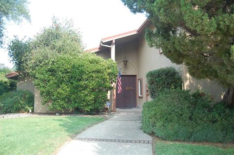 4566 Charleston Dr, Carmichael, CA 95608 photo 1