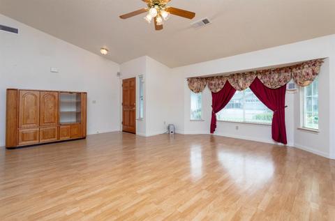 2993 Cobblestone Loop, Anderson, CA 96007 photo 2