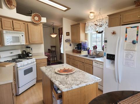 75 Broken Cir, Davis, CA 95618 photo 12
