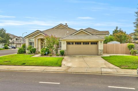792 Heartland Dr, Manteca, CA 95337 photo 2