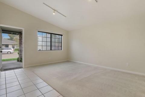 1806 Burgundy, Lodi, CA 95242 photo 7