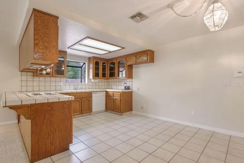 1806 Burgundy, Lodi, CA 95242 photo 11