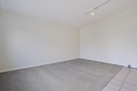 1806 Burgundy, Lodi, CA 95242 photo 8