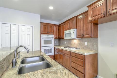 1307 Shearwater Dr, Patterson, CA 95363 photo 7