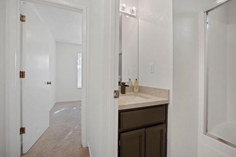627 N Pleasant Ave, Lodi, CA 95240 photo 8