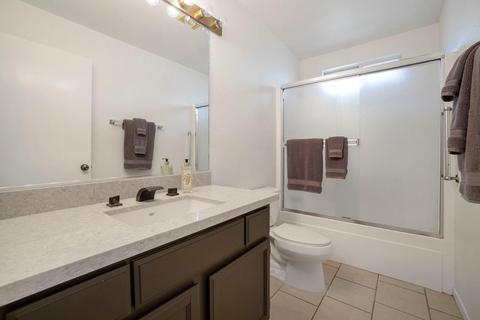 627 N Pleasant Ave, Lodi, CA 95240 photo 17