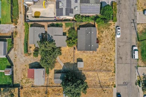 531 S Walnut Ave, Ripon, CA 95366 photo 2