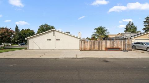1301 W 4th St, Ripon, CA 95366 photo 4