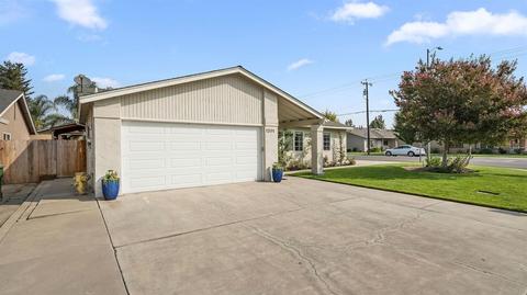 1301 W 4th St, Ripon, CA 95366 photo 2