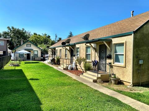 326 E Pine St, Lodi, CA 95240 photo 1
