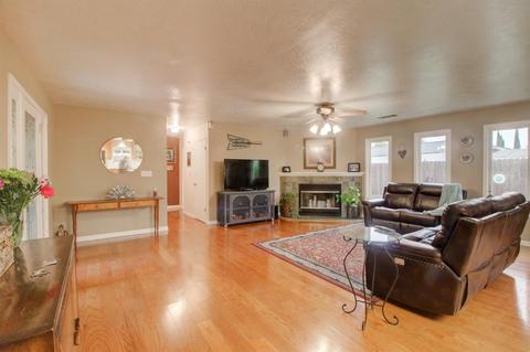1313 Nina, Modesto, CA 95355 photo 8
