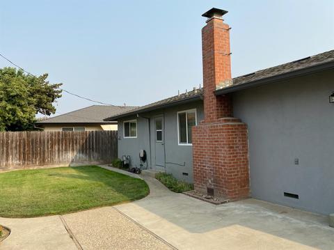 2133 W Pine St, Lodi, CA 95242 photo 26
