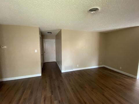 2133 W Pine St, Lodi, CA 95242 photo 22