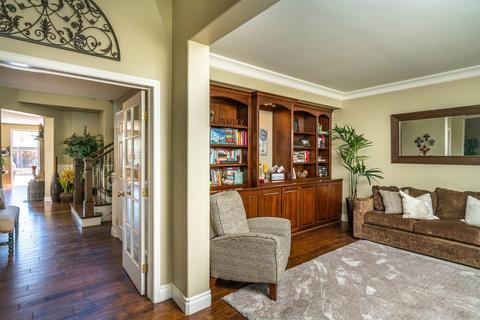 2462 Basque Dr, Tracy, CA 95304 photo 4