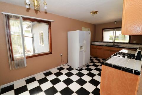 935 Briggs Ave, Modesto, CA 95351 photo 5