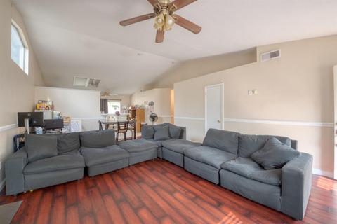 637 Waddell Way, Modesto, CA 95357 photo 5