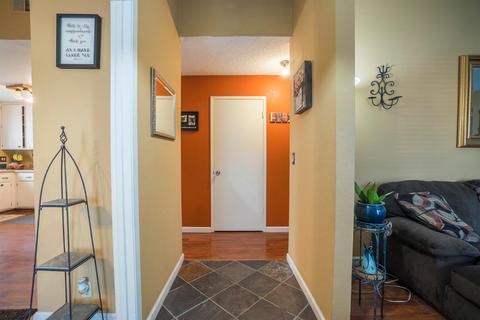 6 Einstein Ct, Sacramento, CA 95823 photo 4