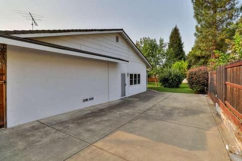 2631 Foothill Dr, Carmichael, CA 95608 photo 38