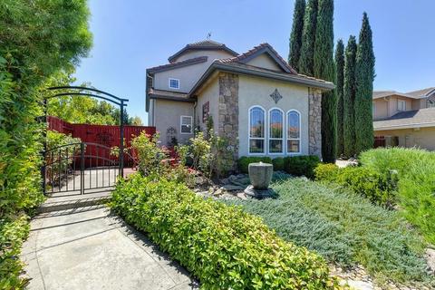 2812 Rockwell Dr, Davis, CA 95618 photo 2