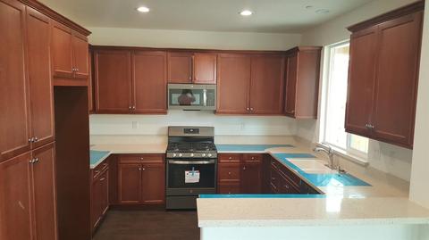 384 Denise Dr, Merced, CA 95341 photo 2