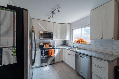 3820 Troon Pl, Modesto, CA 95357 photo 17