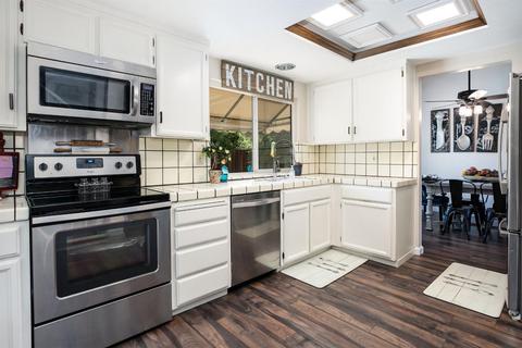 8564 Kermes Ave, Fair Oaks, CA 95628 photo 4